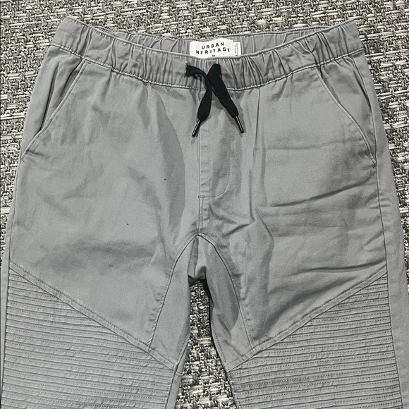 Urban Heritage | Men’s Medium Grey Joggers - Picture 5 of 14